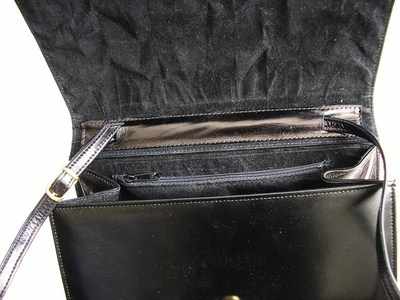 Inside Gina navy and black clutch shoulder bag 003