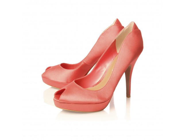 KG heels deep pink pair size 7
