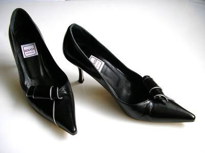 Renata shoes black scroll size4 002