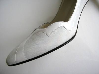 Gina white iris court shoes size 7-7.5 004