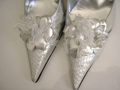 sabrina chic silver snakeskin uppers size 3.5
