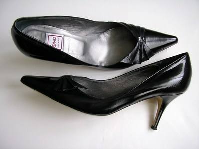 Renata black patent heels size 5.5 004
