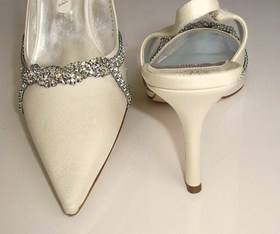 Gina Eva ivory and crystals bridal shoes 004